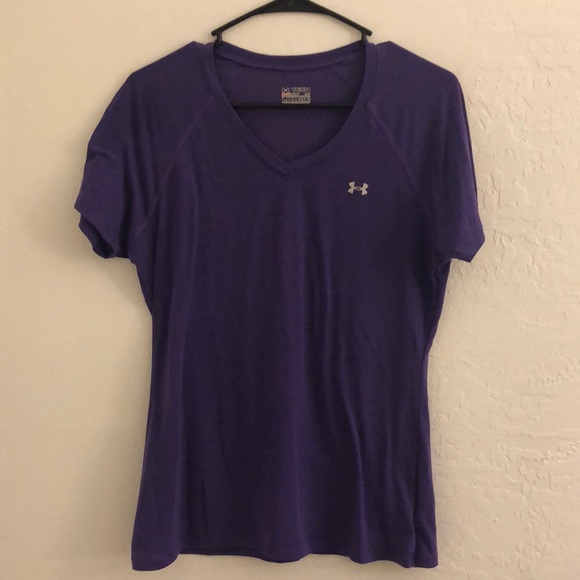 woman’s under armour shirts - Picture 2 of 3